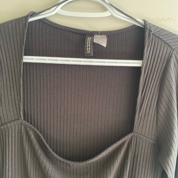 Black dress - Picture 3 of 5